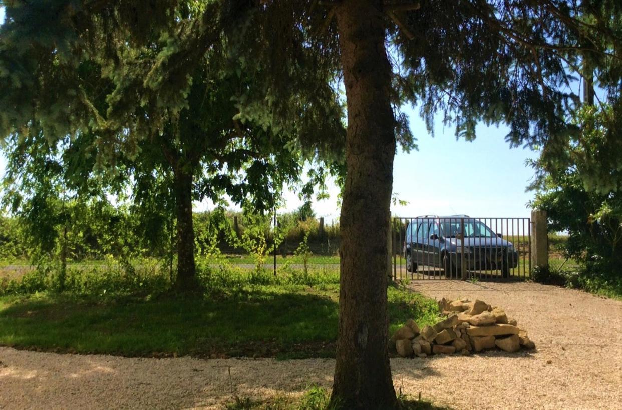L'Arbre A Cabane Guyonvelle Luaran gambar